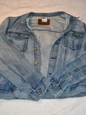 H&M Light Wash Blue Denim Jacket